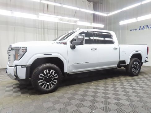 Used 2026 GMC Sierra 2500 Denali w/ Denali Reserve Package AWD/4WD image 6
