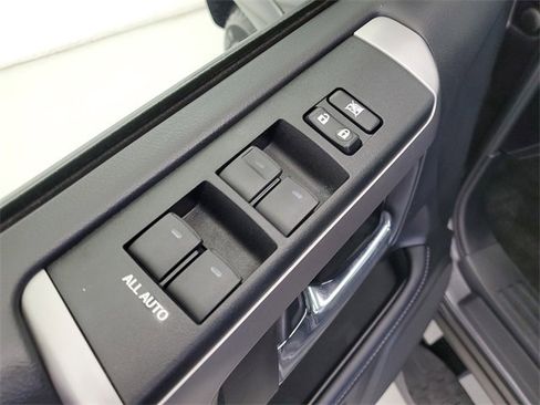 Used 2022 Toyota 4Runner SR5 Premium image 23