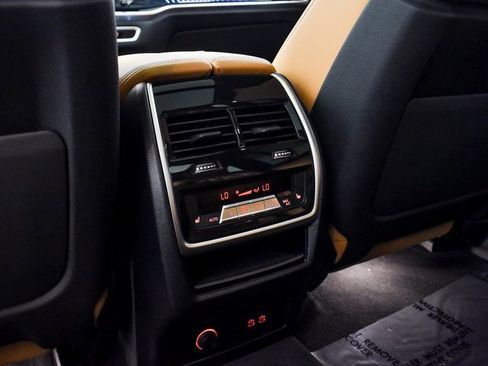 Used 2023 BMW X7 xDrive40i w/ M Sport Package image 44