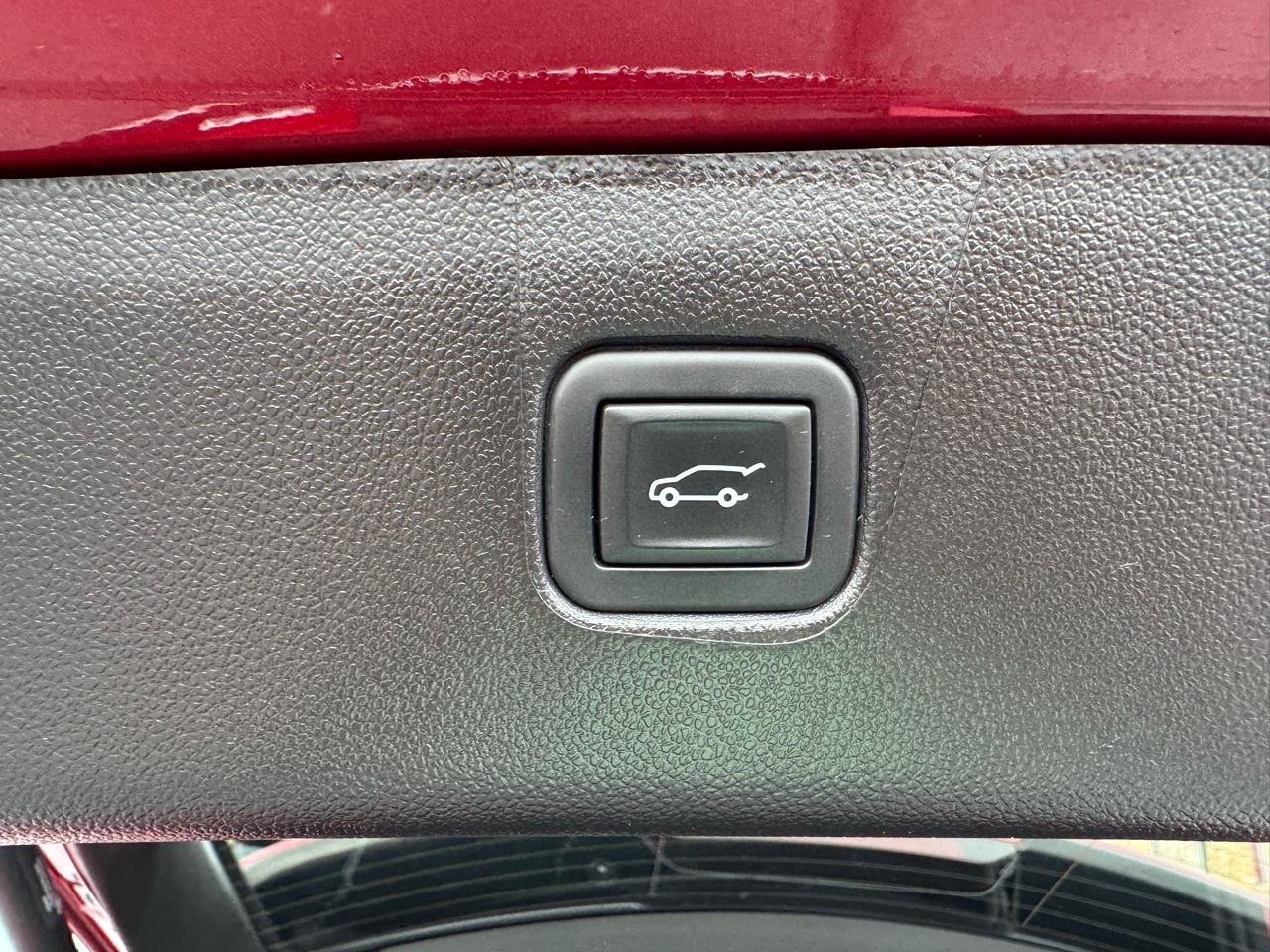 Used 2024 Chevrolet Blazer LT FWD image 26