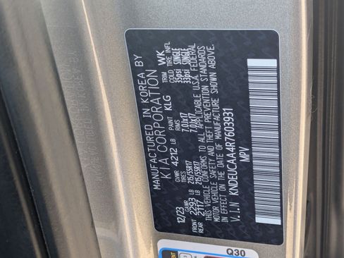 Certified 2024 Kia Seltos S image 22