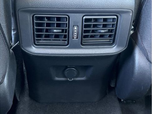 Used 2023 Toyota RAV4 LE FWD image 10