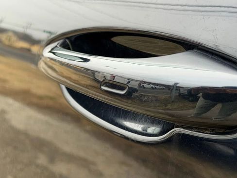 Used 2019 Porsche Cayenne S w/ Premium Plus Package image 11