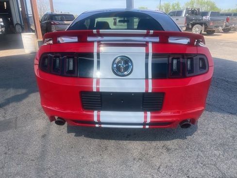 Used 2014 Ford Mustang Coupe image 5