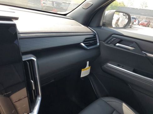 New 2026 GMC Acadia Elevation FWD image 25