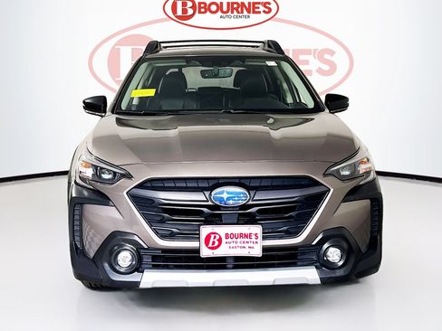 Used 2023 Subaru Outback Limited AWD/4WD image 7