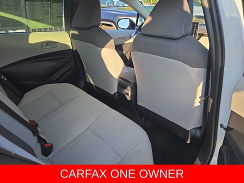 Used 2022 Toyota Corolla LE FWD image 12