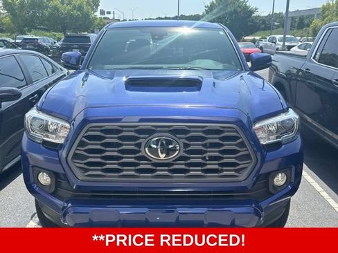 Used 2023 Toyota Tacoma TRD Sport w/ Technology Package AWD/4WD image 2