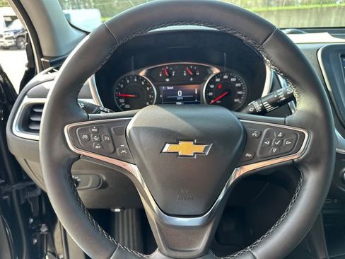 Used 2024 Chevrolet Equinox LT AWD/4WD image 30