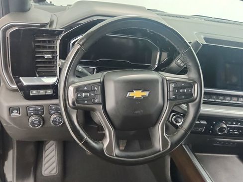 Used 2025 Chevrolet Silverado 2500 High Country w/ High Country Premium Package AWD/4WD image 18