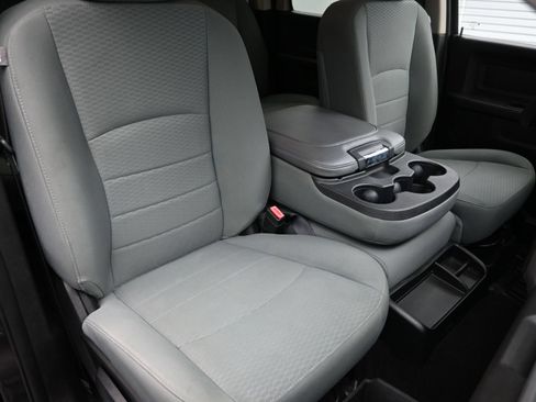 Used 2018 RAM 2500 Tradesman w/ Chrome Appearance Group AWD/4WD image 38