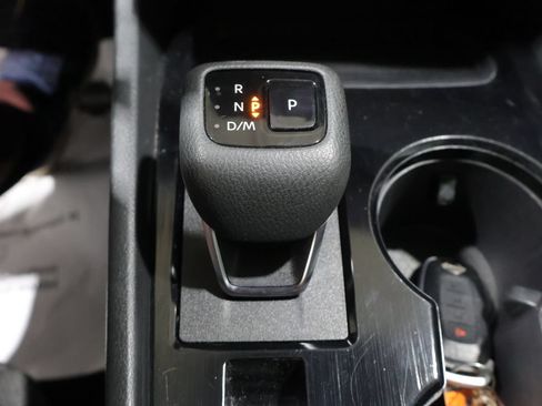 Used 2023 Nissan Rogue SV AWD/4WD image 32