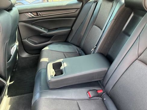 Used 2018 Honda Accord Sport image 20