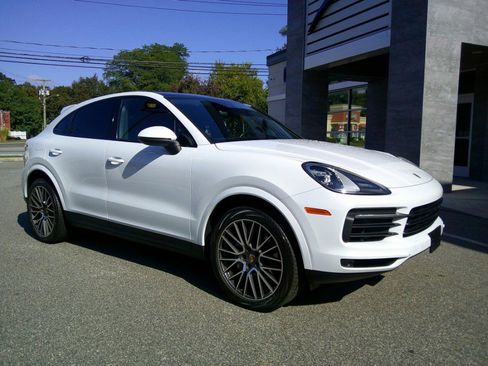 Used 2020 Porsche Cayenne image 6