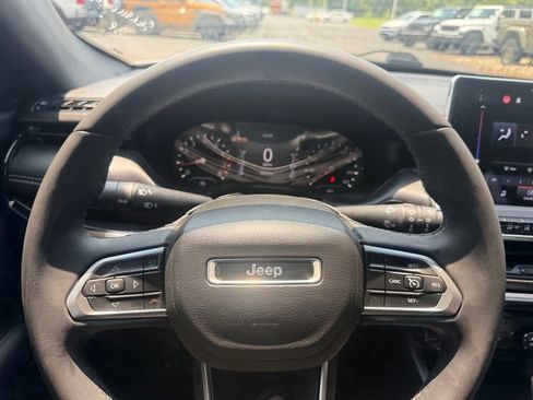 Certified 2022 Jeep Compass Latitude AWD/4WD image 21