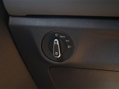 New 2025 Volkswagen Jetta SEL image 20