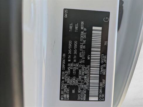 Certified 2025 Toyota 4Runner 4WD image 22