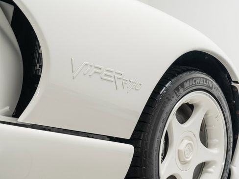 Used 1996 Dodge Viper RT/10 image 40