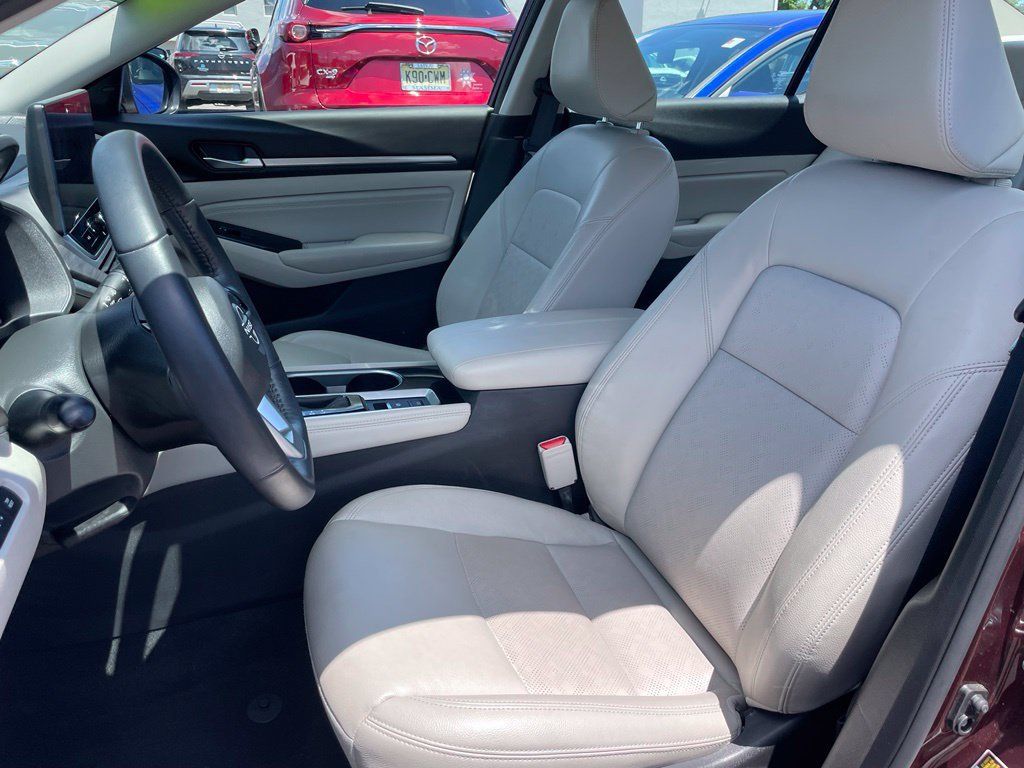 Certified 2023 Nissan Altima 2.5 SL FWD image 6