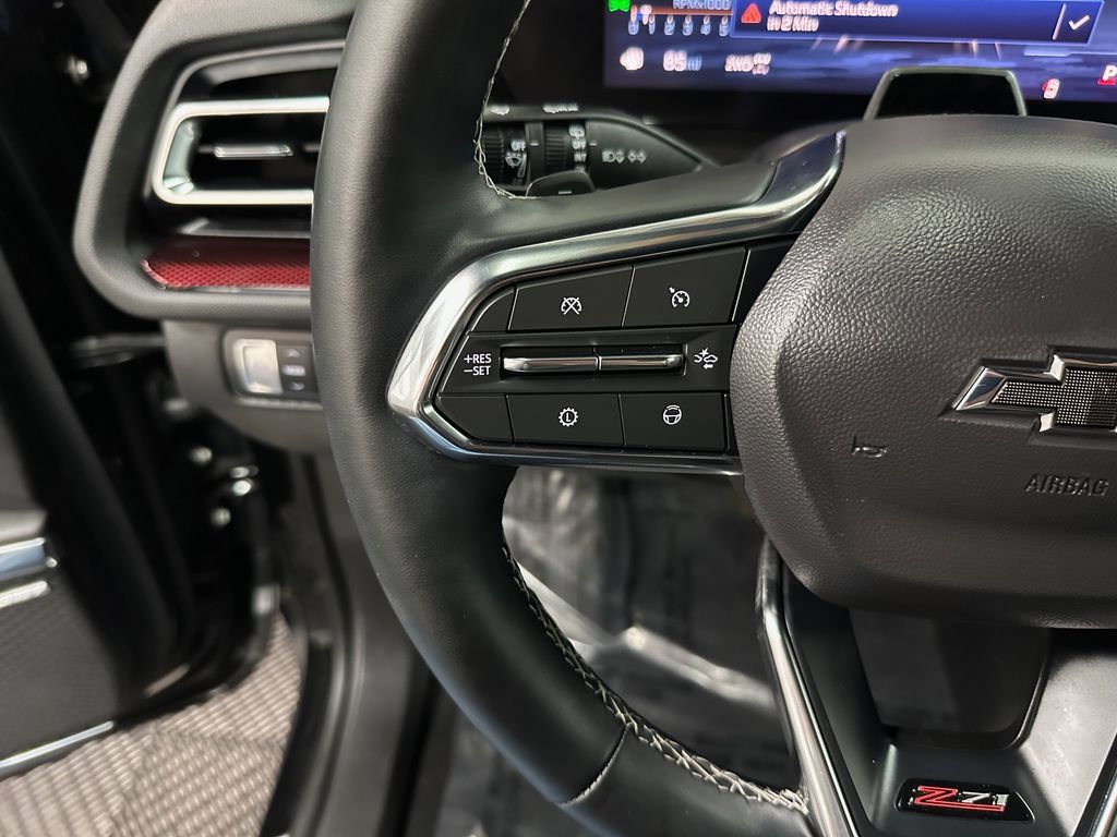 Used 2025 Chevrolet Traverse Z71 w/ Enhanced Driving Package AWD/4WD image 14