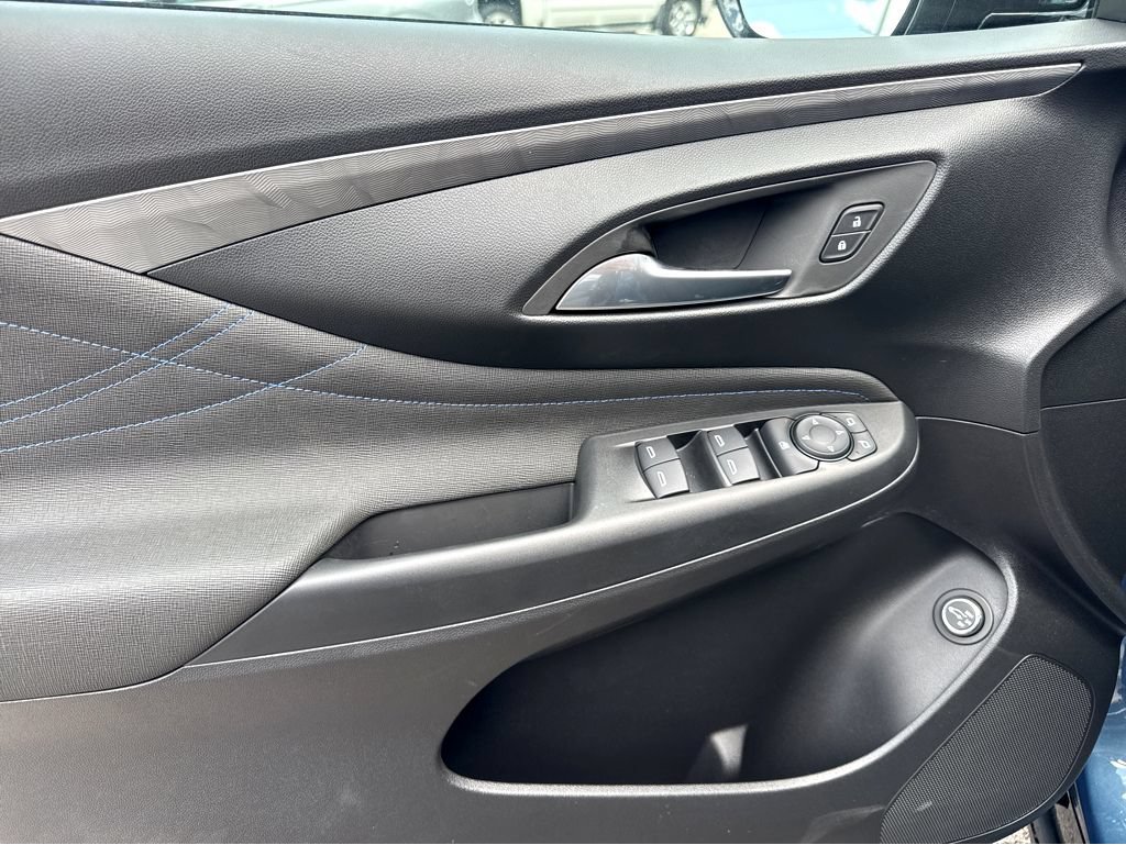 New 2026 Buick Envista Sport Touring w/ Convenience I Package FWD image 9