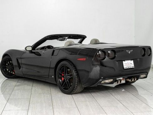 Used 2007 Chevrolet Corvette Convertible RWD image 10