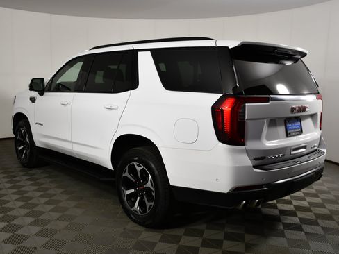 Used 2025 GMC Yukon AT4 AWD/4WD image 8
