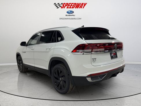 New 2026 Volkswagen Atlas Cross Sport SE image 7