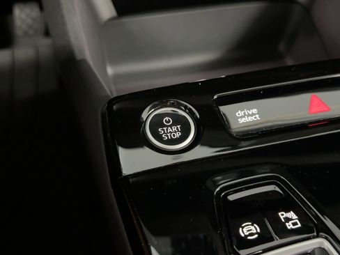 Certified 2025 Audi Q6 e-tron Premium w/ Convenience Package image 26