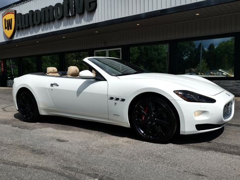 Used 2015 Maserati GranTurismo Convertible image 59