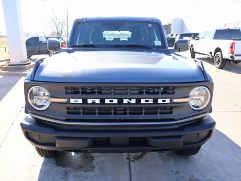 New 2025 Ford Bronco 4-Door image 9