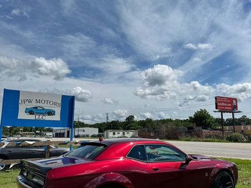 Used 2020 Dodge Challenger R/T Scat Pack RWD image 10