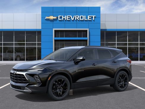 New 2026 Chevrolet Blazer LT w/ Convenience Package AWD/4WD image 2