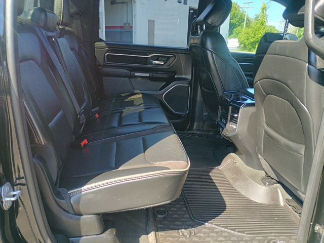 Used 2022 RAM 1500 Laramie AWD/4WD image 18