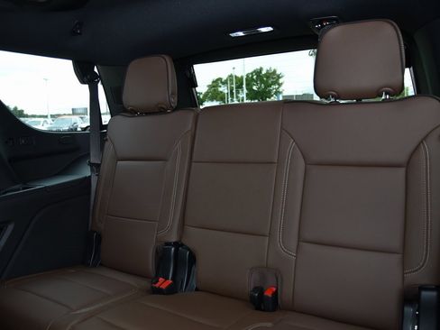 New 2026 Chevrolet Tahoe High Country image 14