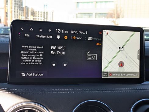 Used 2023 Kia Stinger GT2 image 23