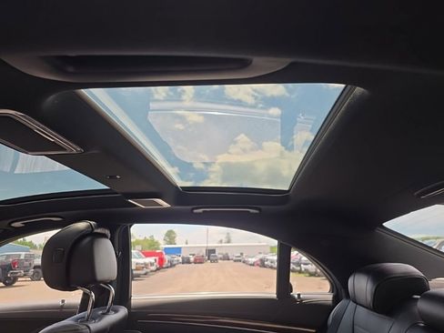 Used 2015 Mercedes-Benz S 550 4MATIC Sedan image 30