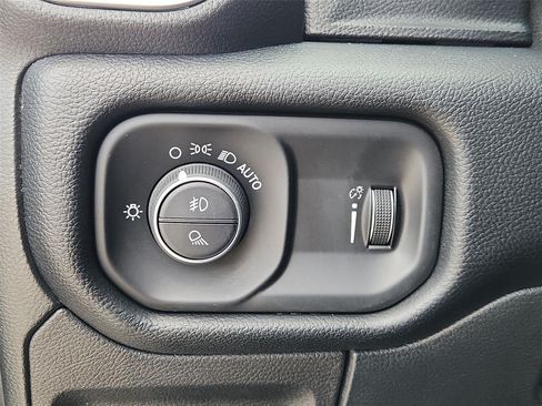 Used 2021 RAM 1500 Lone Star RWD image 17
