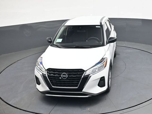 Used 2025 Nissan Kicks Play S image 34