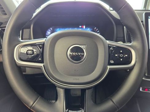 Certified 2025 Volvo XC90 B5 Plus image 36