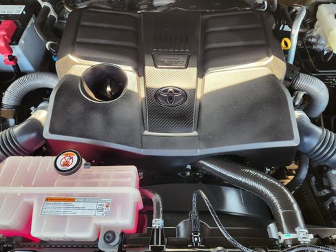 Used 2022 Toyota Tundra Limited image 41