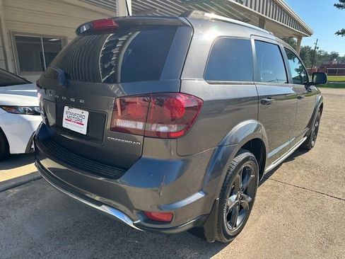 Used 2019 Dodge Journey Crossroad w/ Mopar All Weather Group image 5