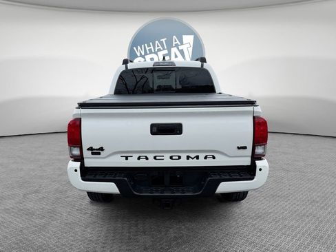 Used 2023 Toyota Tacoma Trail Edition w/ Trail Edition image 5