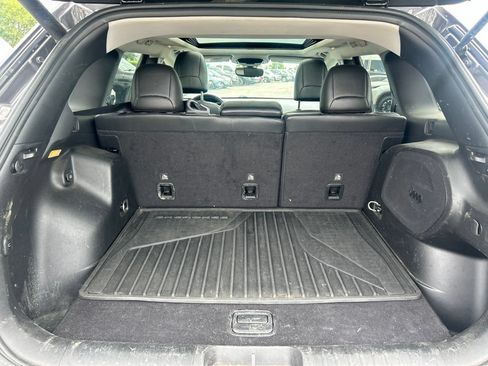 Used 2019 Jeep Cherokee Limited AWD/4WD image 13