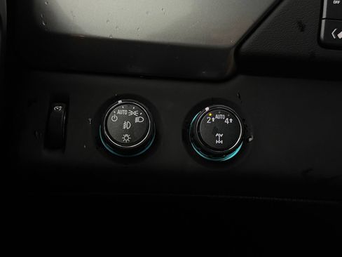 Used 2018 Chevrolet Tahoe LT w/ Luxury Package AWD/4WD image 23