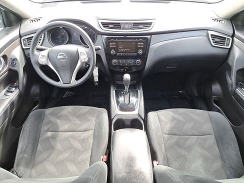 Used 2015 Nissan Rogue S image 9
