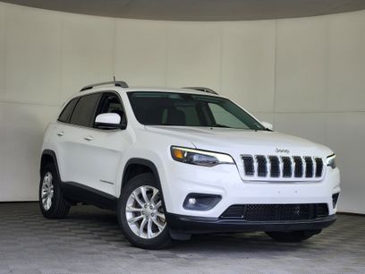 Used 2019 Jeep Cherokee Latitude w/ Popular Appearance Group