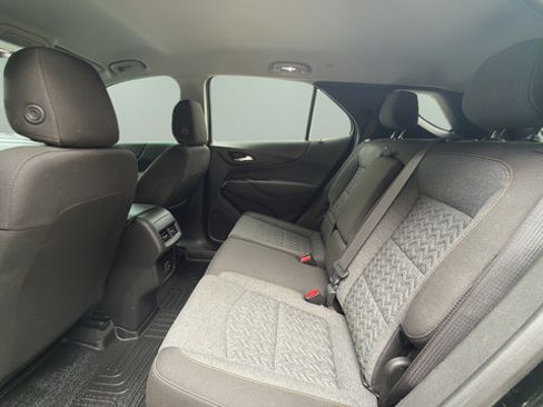 Used 2023 Chevrolet Equinox LT w/ Driver Convenience Package AWD/4WD image 14