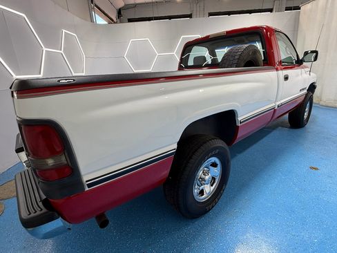 Used 1994 Dodge Ram 1500 Truck 4x4 Regular Cab image 8