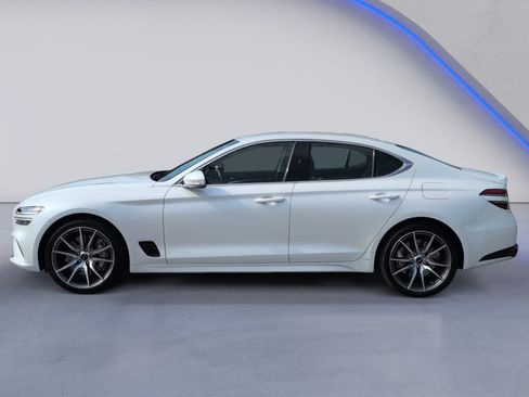 Used 2026 Genesis G70 2.5T RWD image 3